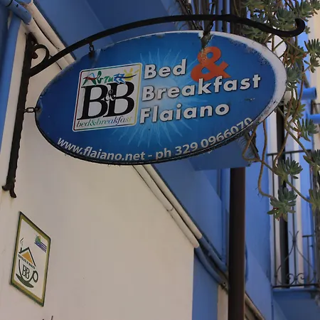 Oda ve Kahvaltı Flaiano